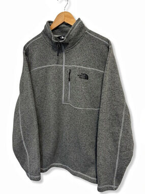 The North Face Men's Gray Fleece Quarter-Zip Pullover XL